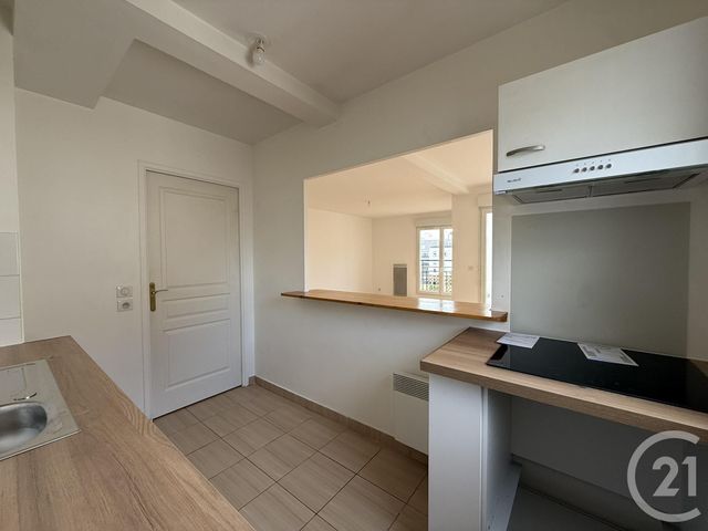 Appartement F3 à louer - 3 pièces - 68.8 m2 - CHARTRES - 28 - CENTRE - Century 21 Maitrejean Immobilier