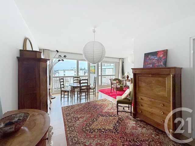 Appartement F4 à vendre - 4 pièces - 87.01 m2 - CHARTRES - 28 - CENTRE - Century 21 Maitrejean Immobilier