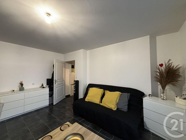 Appartement T1 à louer - 1 pièce - 31.0 m2 - CHARTRES - 28 - CENTRE - Century 21 Maitrejean Immobilier