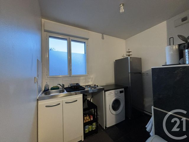 Appartement T1 à louer - 1 pièce - 31.0 m2 - CHARTRES - 28 - CENTRE - Century 21 Maitrejean Immobilier