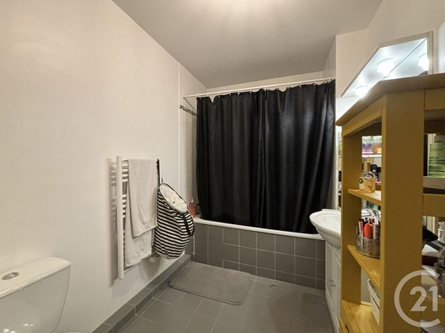 Appartement T1 à louer - 1 pièce - 31.0 m2 - CHARTRES - 28 - CENTRE - Century 21 Maitrejean Immobilier