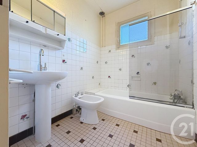 maison à vendre - 6 pièces - 96.0 m2 - CHARTRES - 28 - CENTRE - Century 21 Maitrejean Immobilier