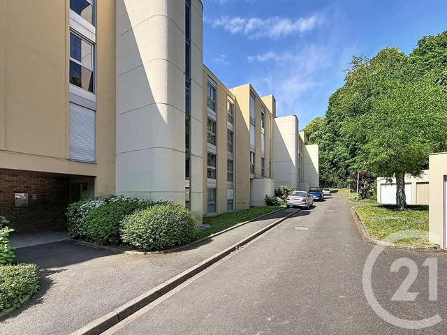 Appartement F4 à vendre - 4 pièces - 81.0 m2 - CHARTRES - 28 - CENTRE - Century 21 Maitrejean Immobilier