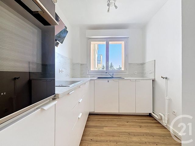 Appartement T2 à vendre - 2 pièces - 47.28 m2 - CHARTRES - 28 - CENTRE - Century 21 Maitrejean Immobilier