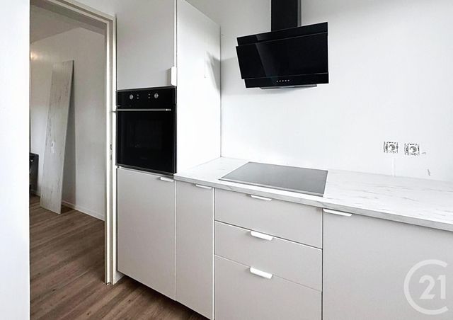 Appartement T2 à vendre - 2 pièces - 47.28 m2 - CHARTRES - 28 - CENTRE - Century 21 Maitrejean Immobilier