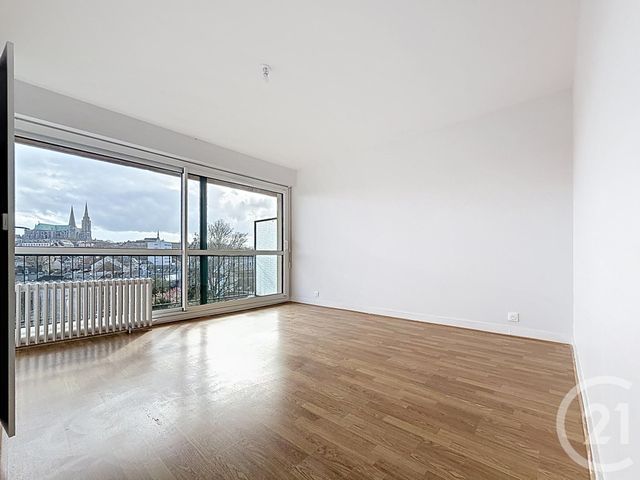 Appartement F4 à vendre - 2 pièces - 45.0 m2 - CHARTRES - 28 - CENTRE - Century 21 Maitrejean Immobilier
