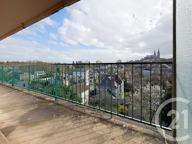 Appartement F4 à vendre - 2 pièces - 45.0 m2 - CHARTRES - 28 - CENTRE - Century 21 Maitrejean Immobilier