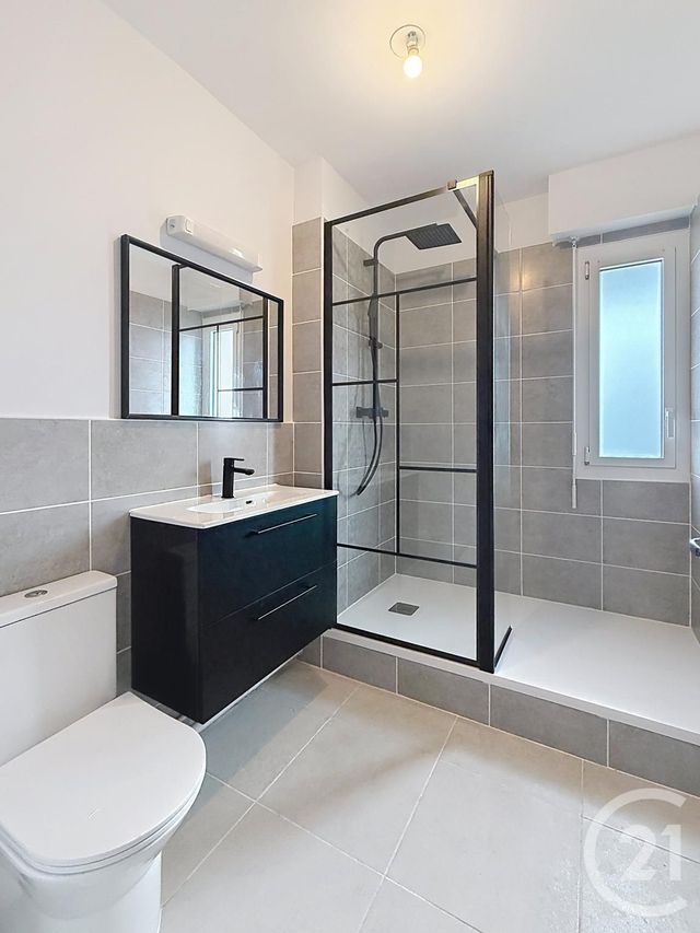 Appartement F4 à vendre - 2 pièces - 45.0 m2 - CHARTRES - 28 - CENTRE - Century 21 Maitrejean Immobilier