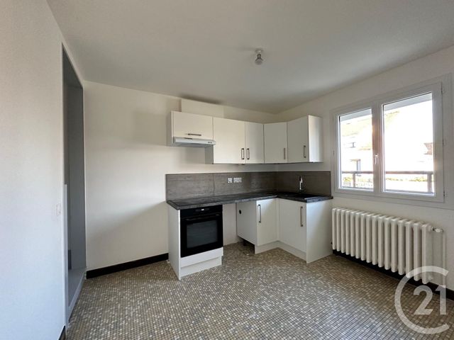 maison à louer - 4 pièces - 90.85 m2 - LUISANT - 28 - CENTRE - Century 21 Maitrejean Immobilier