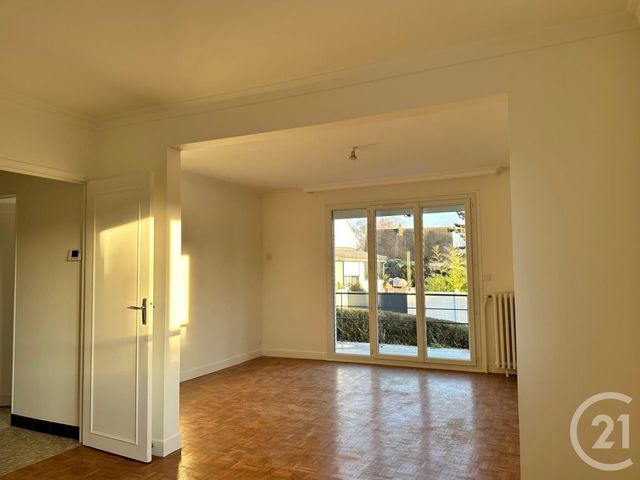 maison à louer - 4 pièces - 90.85 m2 - LUISANT - 28 - CENTRE - Century 21 Maitrejean Immobilier