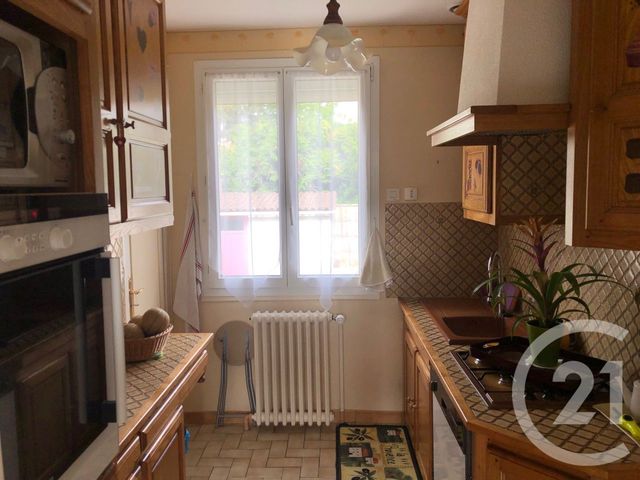 maison à louer - 4 pièces - 59.0 m2 - CHARTRES - 28 - CENTRE - Century 21 Maitrejean Immobilier