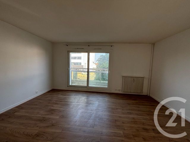 Appartement F2 à louer - 2 pièces - 52.84 m2 - CHARTRES - 28 - CENTRE - Century 21 Maitrejean Immobilier