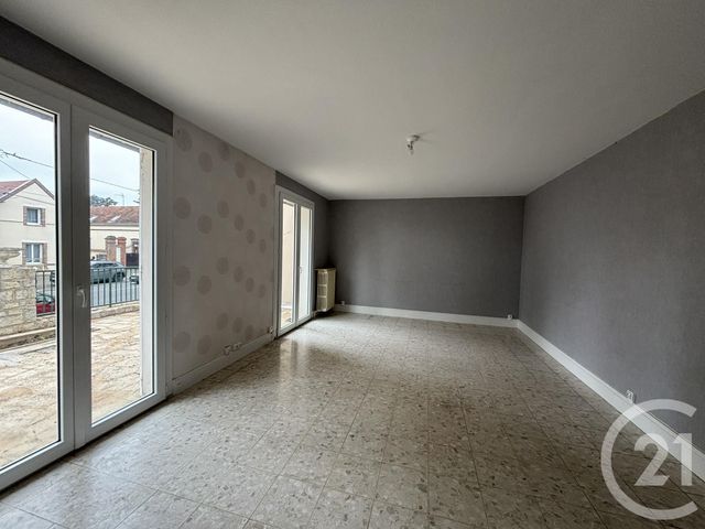 maison à louer - 4 pièces - 92.76 m2 - CHARTRES - 28 - CENTRE - Century 21 Maitrejean Immobilier