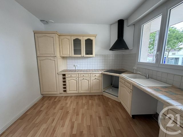 maison à louer - 4 pièces - 92.76 m2 - CHARTRES - 28 - CENTRE - Century 21 Maitrejean Immobilier