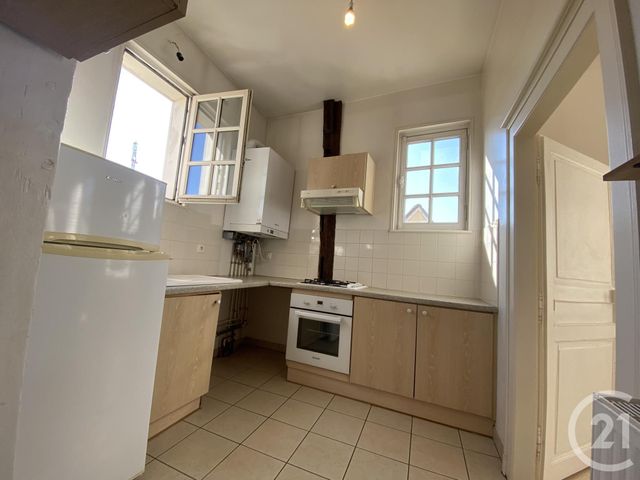Appartement F2 à louer - 2 pièces - 69.02 m2 - CHARTRES - 28 - CENTRE - Century 21 Maitrejean Immobilier