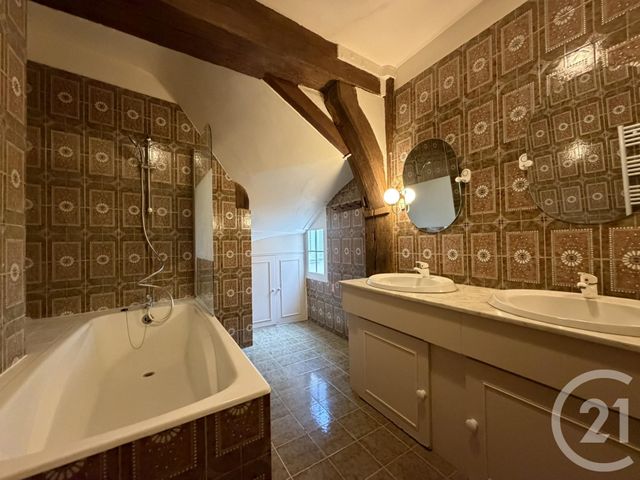 Appartement F5 à louer - 5 pièces - 108.0 m2 - CHARTRES - 28 - CENTRE - Century 21 Maitrejean Immobilier