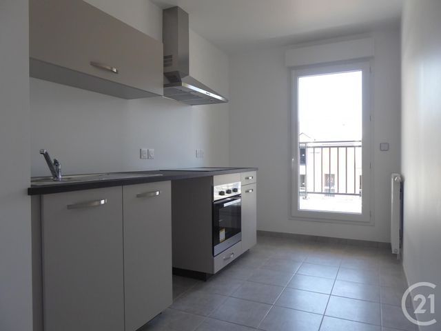 Appartement F4 à louer - 4 pièces - 85.75 m2 - CHARTRES - 28 - CENTRE - Century 21 Maitrejean Immobilier