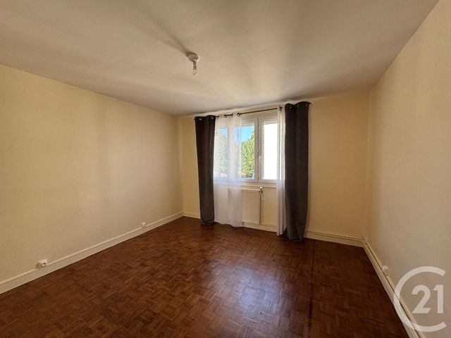 Appartement F2 à louer - 2 pièces - 43.85 m2 - CHARTRES - 28 - CENTRE - Century 21 Maitrejean Immobilier
