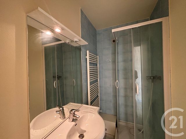 Appartement F2 à louer - 2 pièces - 43.85 m2 - CHARTRES - 28 - CENTRE - Century 21 Maitrejean Immobilier