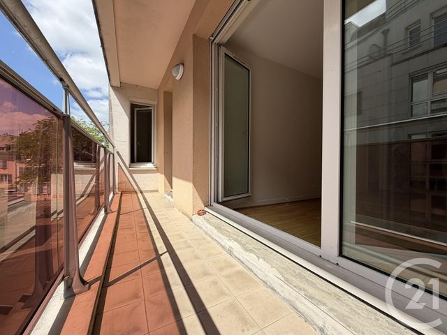 Appartement F2 à louer - 2 pièces - 53.34 m2 - CHARTRES - 28 - CENTRE - Century 21 Maitrejean Immobilier