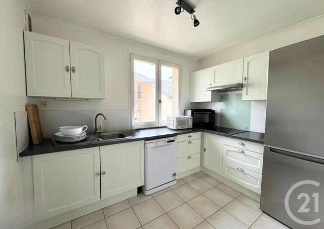 Appartement F3 à louer - 3 pièces - 70.0 m2 - LE COUDRAY - 28 - CENTRE - Century 21 Maitrejean Immobilier