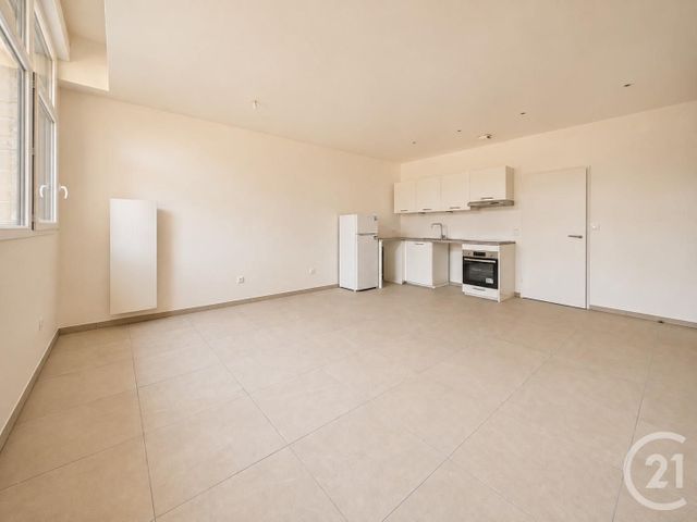 Appartement T3 à vendre - 3 pièces - 65.88 m2 - CHARTRES - 28 - CENTRE - Century 21 Maitrejean Immobilier