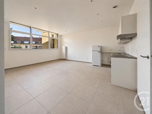 Appartement T3 à vendre - 3 pièces - 65.88 m2 - CHARTRES - 28 - CENTRE - Century 21 Maitrejean Immobilier