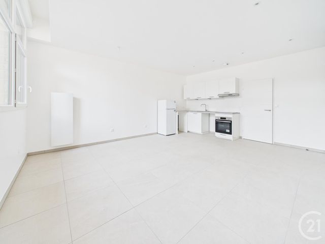 Appartement T3 à vendre - 3 pièces - 65.88 m2 - CHARTRES - 28 - CENTRE - Century 21 Maitrejean Immobilier