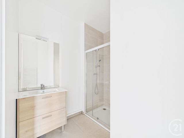 Appartement T3 à vendre - 3 pièces - 65.88 m2 - CHARTRES - 28 - CENTRE - Century 21 Maitrejean Immobilier