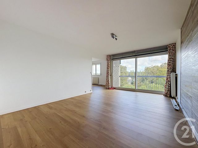Appartement F5 à vendre - 5 pièces - 102.0 m2 - CHARTRES - 28 - CENTRE - Century 21 Maitrejean Immobilier
