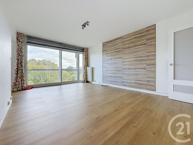 Appartement F5 à vendre - 5 pièces - 102.0 m2 - CHARTRES - 28 - CENTRE - Century 21 Maitrejean Immobilier