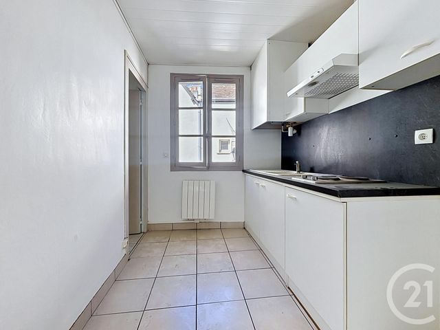 Appartement F1 à vendre - 1 pièce - 29.36 m2 - CHARTRES - 28 - CENTRE - Century 21 Maitrejean Immobilier