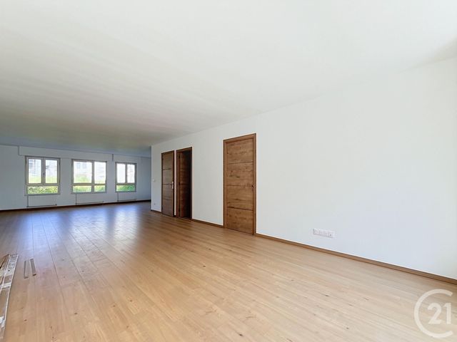 Appartement T4 à vendre - 5 pièces - 109.91 m2 - CHARTRES - 28 - CENTRE - Century 21 Maitrejean Immobilier