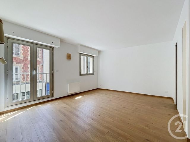 Appartement T4 à vendre - 5 pièces - 109.91 m2 - CHARTRES - 28 - CENTRE - Century 21 Maitrejean Immobilier