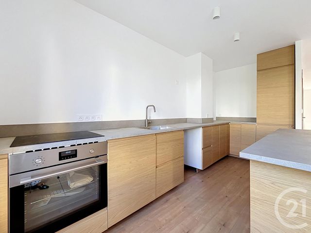 Appartement T4 à vendre - 5 pièces - 109.91 m2 - CHARTRES - 28 - CENTRE - Century 21 Maitrejean Immobilier