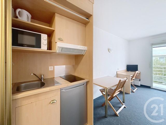 Appartement F1 à vendre - 1 pièce - 38.0 m2 - CHARTRES - 28 - CENTRE - Century 21 Maitrejean Immobilier