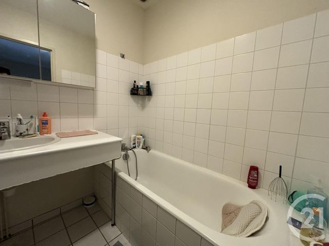 maison à louer - 5 pièces - 127.82 m2 - LUISANT - 28 - CENTRE - Century 21 Maitrejean Immobilier