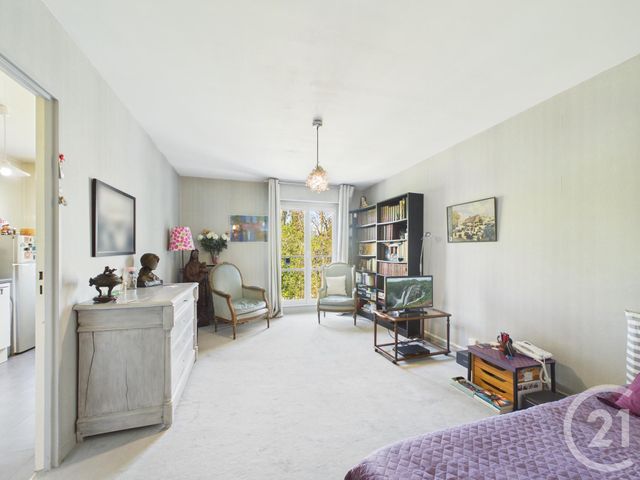 Appartement F1 à vendre - 1 pièce - 38.87 m2 - CHARTRES - 28 - CENTRE - Century 21 Maitrejean Immobilier