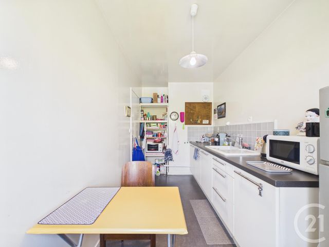 Appartement F1 à vendre - 1 pièce - 38.87 m2 - CHARTRES - 28 - CENTRE - Century 21 Maitrejean Immobilier