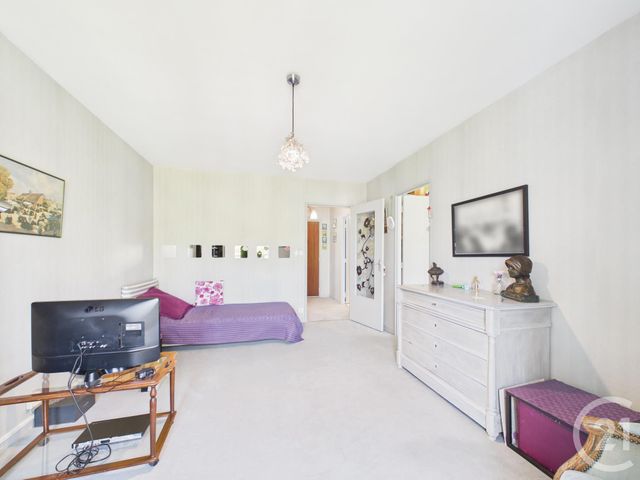 Appartement F1 à vendre - 1 pièce - 38.87 m2 - CHARTRES - 28 - CENTRE - Century 21 Maitrejean Immobilier