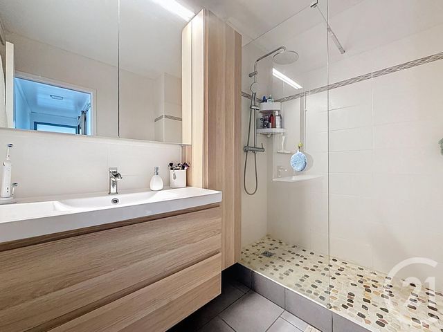 Appartement T2 à louer - 2 pièces - 47.89 m2 - CHARTRES - 28 - CENTRE - Century 21 Maitrejean Immobilier