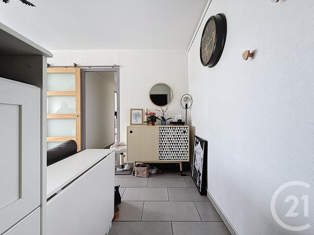 Appartement T2 à louer - 2 pièces - 47.89 m2 - CHARTRES - 28 - CENTRE - Century 21 Maitrejean Immobilier