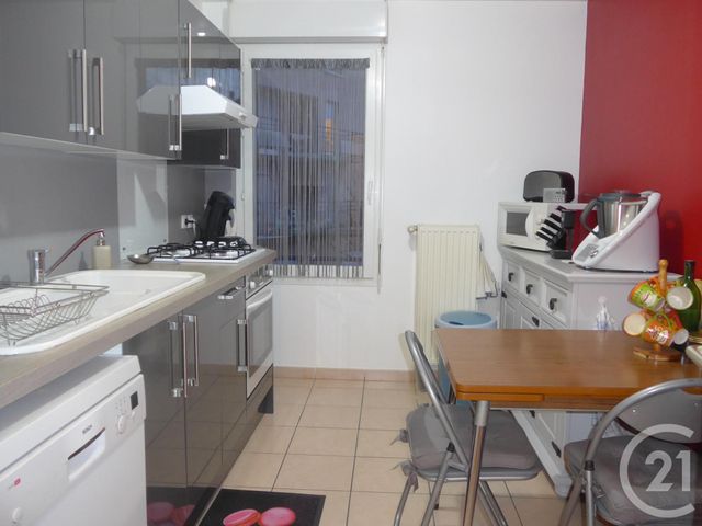 Appartement F2 à vendre - 2 pièces - 60.22 m2 - CHARTRES - 28 - CENTRE - Century 21 Maitrejean Immobilier