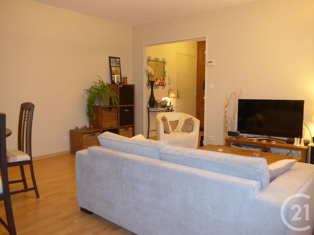 Appartement F2 à vendre - 2 pièces - 60.22 m2 - CHARTRES - 28 - CENTRE - Century 21 Maitrejean Immobilier