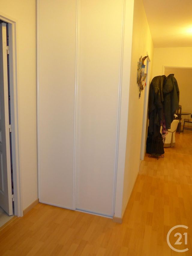 Appartement F2 à vendre - 2 pièces - 60.22 m2 - CHARTRES - 28 - CENTRE - Century 21 Maitrejean Immobilier