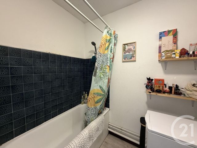 Appartement F2 à louer - 2 pièces - 44.34 m2 - CHARTRES - 28 - CENTRE - Century 21 Maitrejean Immobilier