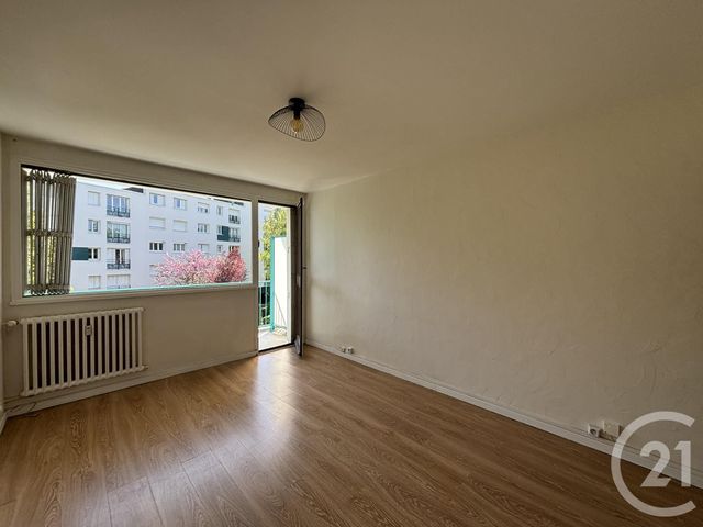 Appartement F1 à louer - 1 pièce - 29.28 m2 - CHARTRES - 28 - CENTRE - Century 21 Maitrejean Immobilier