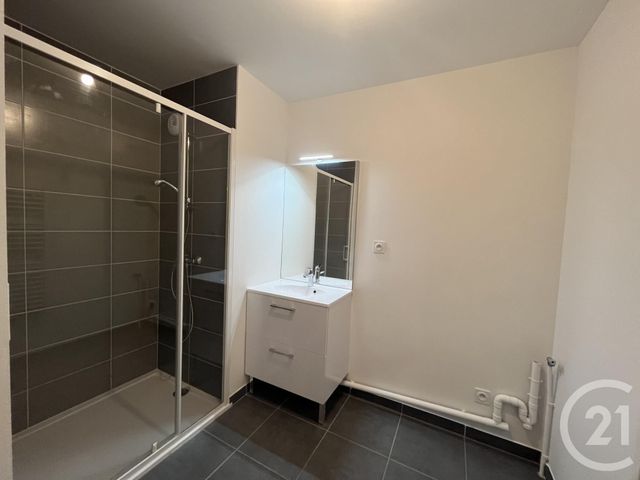 Appartement F2 à louer - 2 pièces - 41.8 m2 - CHARTRES - 28 - CENTRE - Century 21 Maitrejean Immobilier