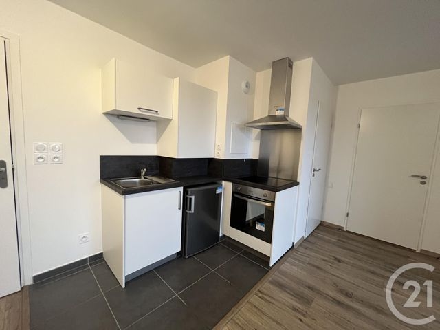Appartement F2 à louer - 2 pièces - 41.8 m2 - CHARTRES - 28 - CENTRE - Century 21 Maitrejean Immobilier
