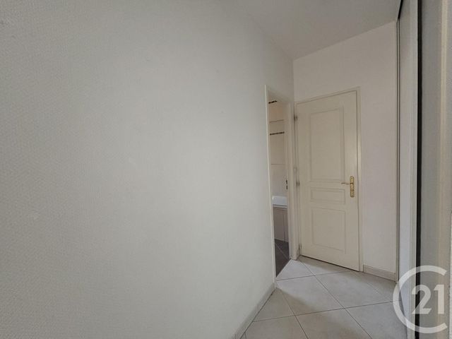 Appartement F3 à louer - 3 pièces - 87.21 m2 - CHARTRES - 28 - CENTRE - Century 21 Maitrejean Immobilier